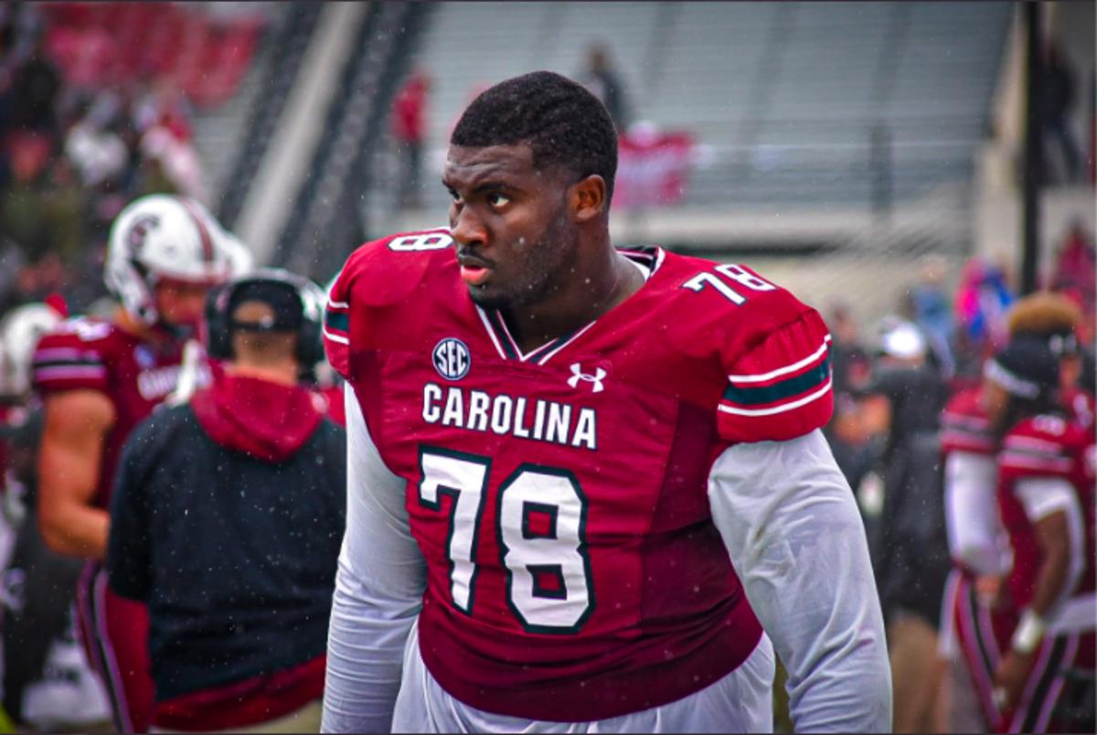 Gamecock o-lineman Trovon Baugh on the sidelines during Vanderbilt game (12th Nov., 2023)