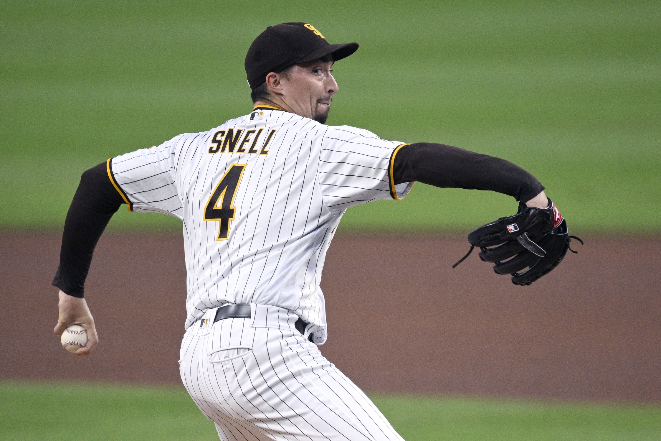 Angels Reportedly Talking With Free Agent Cy Young Winner Blake Snell