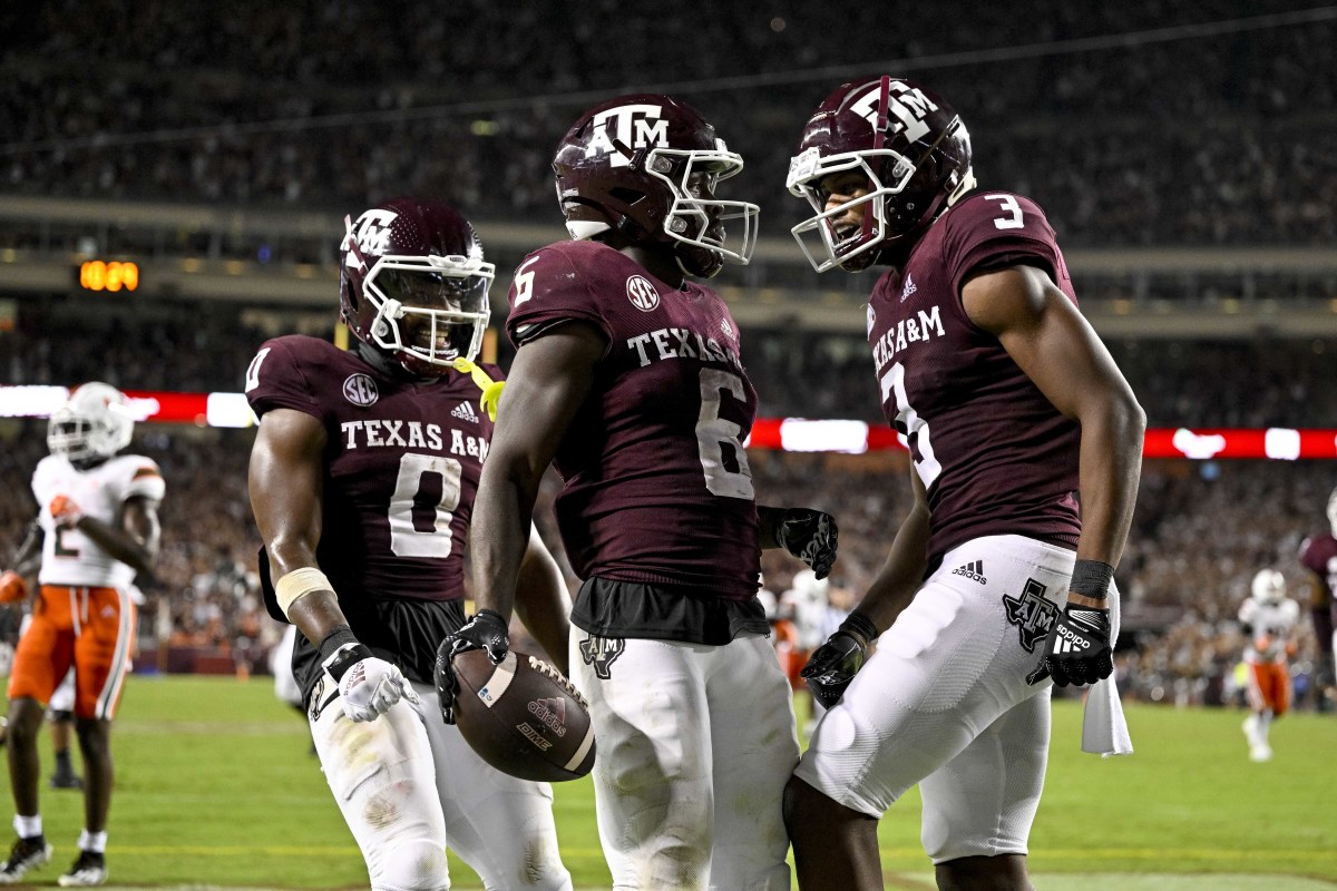 Texas A&M celebrates a touchdown against the Miami Hurricanes 