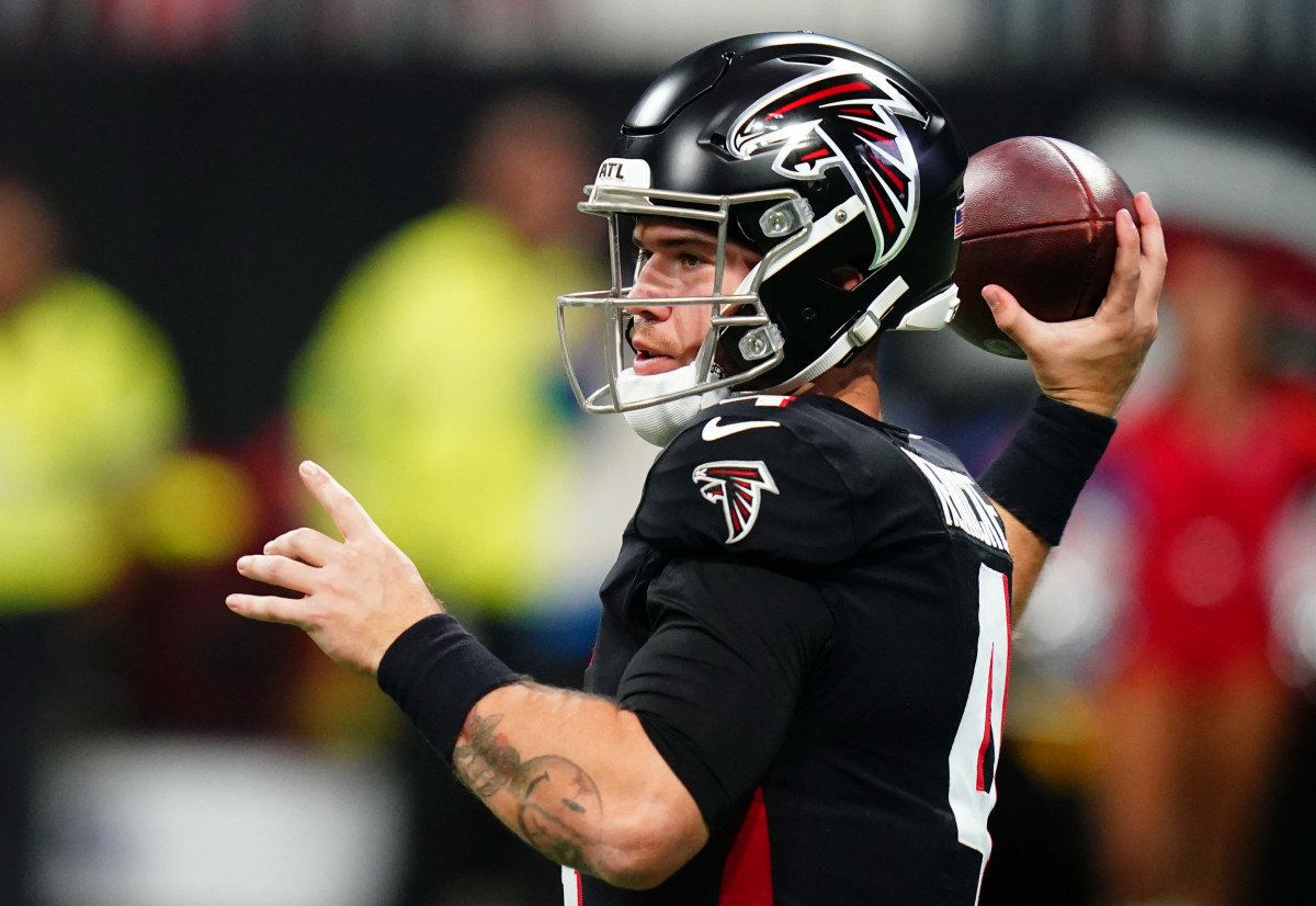 Quarterback Taylor Heinicke Provides Christmas Eve Spark in Atlanta  Falcons' Offensive Revival - Sports Illustrated Atlanta Falcons News,  Analysis and More