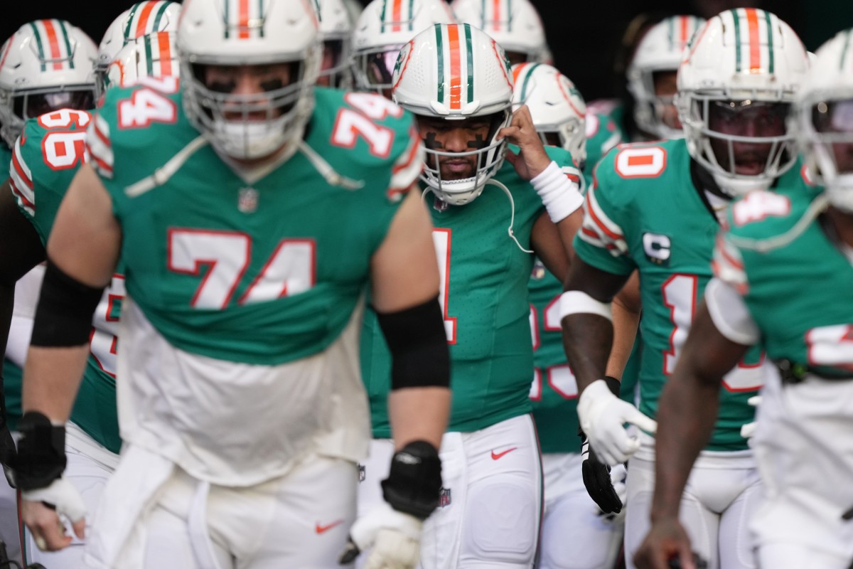 A breakdown of the Miami Dolphins' offensive depth chart heading into