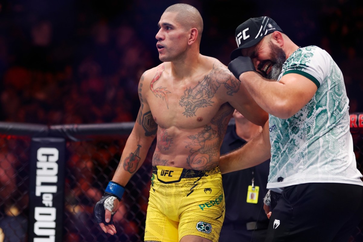 UFC 300 News: Alex Pereira Shuts Down Rumors of Third Title Bid ...