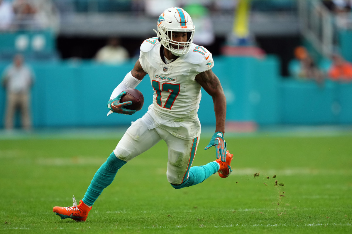 Jaylen Waddle Dolphins