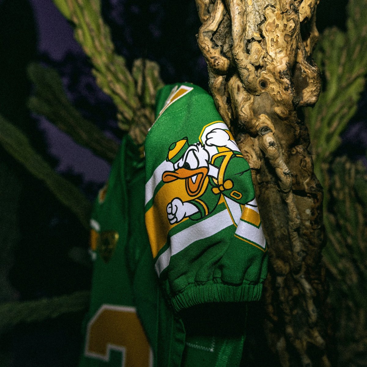 LOOK: Ducks unveil 'Mighty Oregon' throwback jerseys to be worn