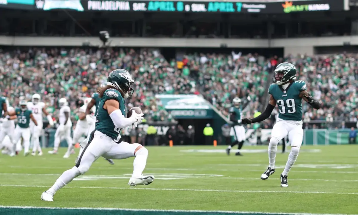 Philadelphia Eagles blow fourth-quarter lead, lose to Arizona Cardinals,  former DC Jonathan Gannon - CBS Philadelphia