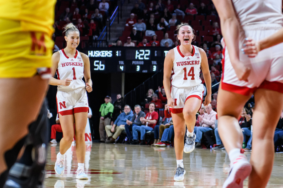 09_Jaz Shelley, Callin Hake_WBB vs Maryland 1231