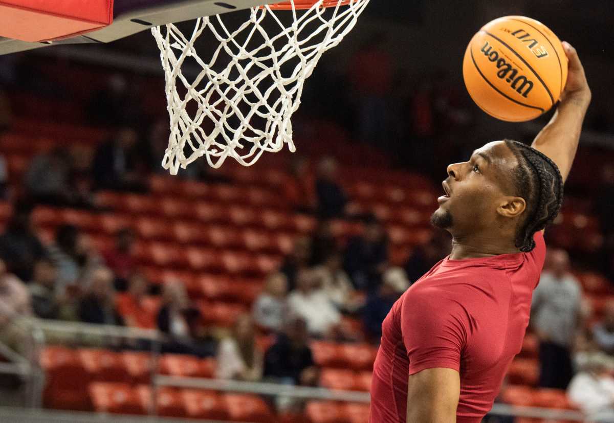 Bronny James Makes His USC Basketball Debut After Cardiac Arrest