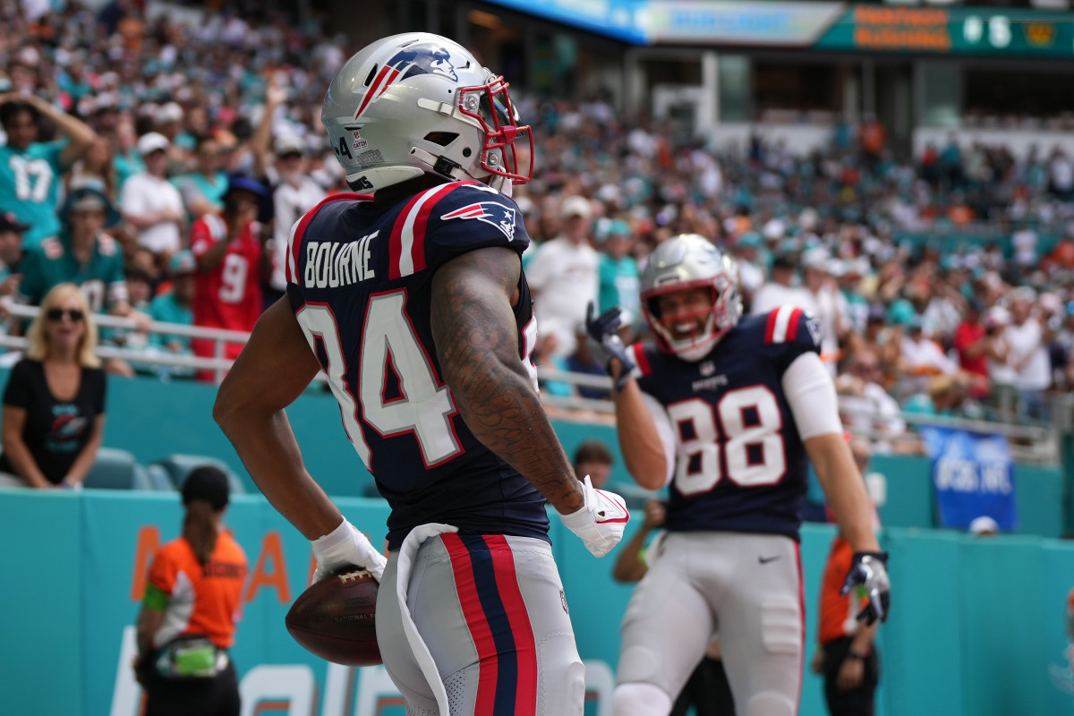 Bring Me Back!': New England Patriots Receiver Kendrick Bourne Wants  Foxboro Return - Sports Illustrated New England Patriots News, Analysis and  More