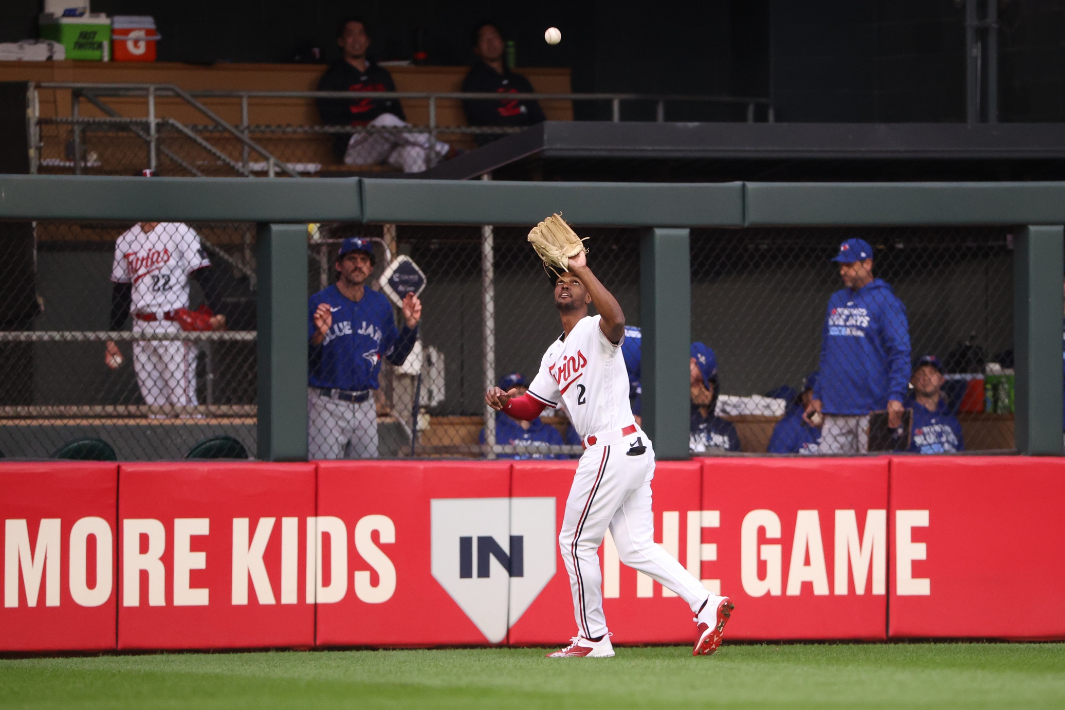 Padres Reportedly Interested In Veteran Gold Glove Outfielder In Free ...