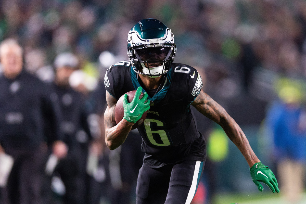 Philadelphia Eagles Contract Extensions: How Philly Can Re-Sign DeVonta  Smith, Landon Dickerson - Sports Illustrated Philadelphia Eagles News,  Analysis and More