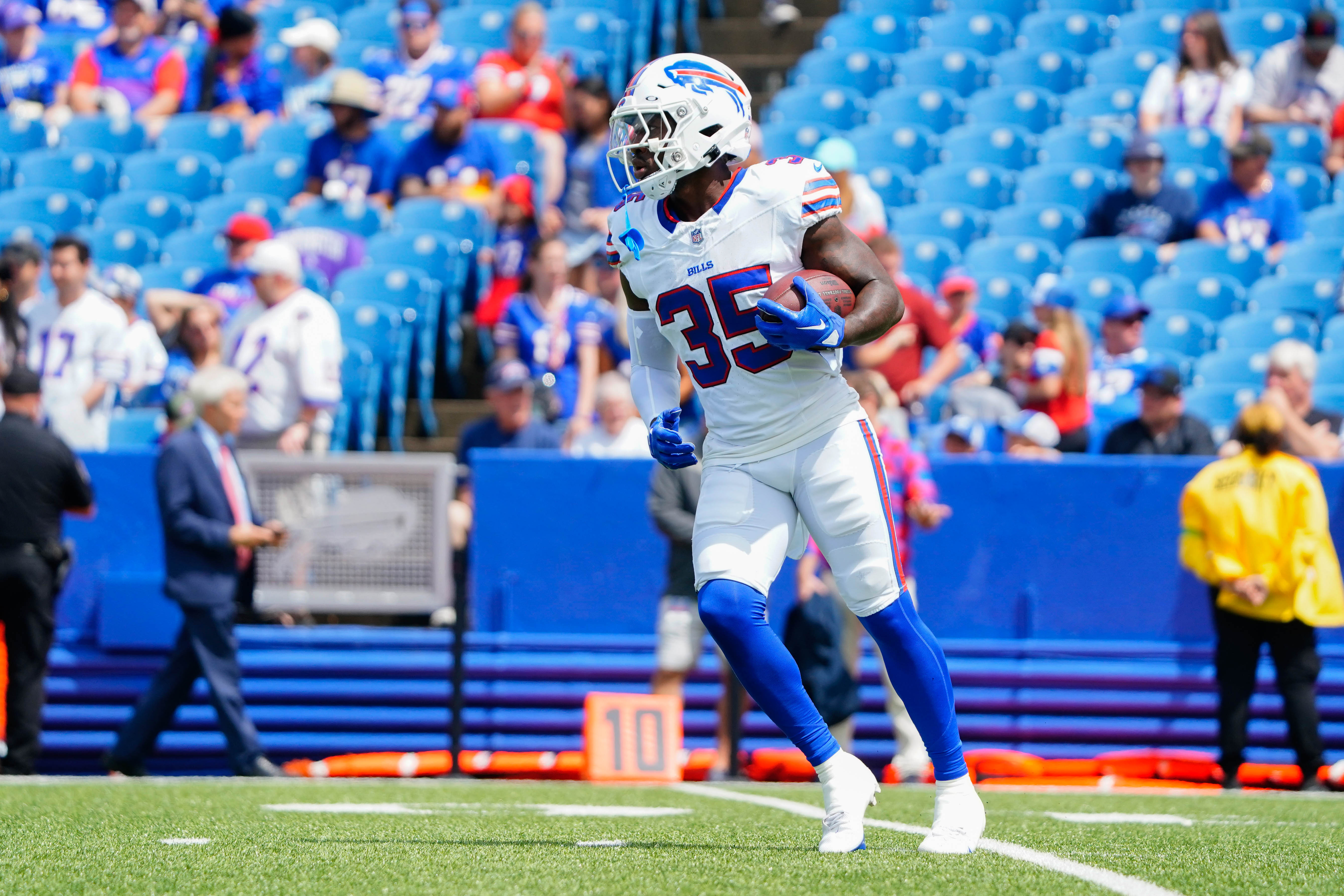 Jordan Mims (35) warms up prior to the game against the Indianapolis Colts at Highmark Stadium