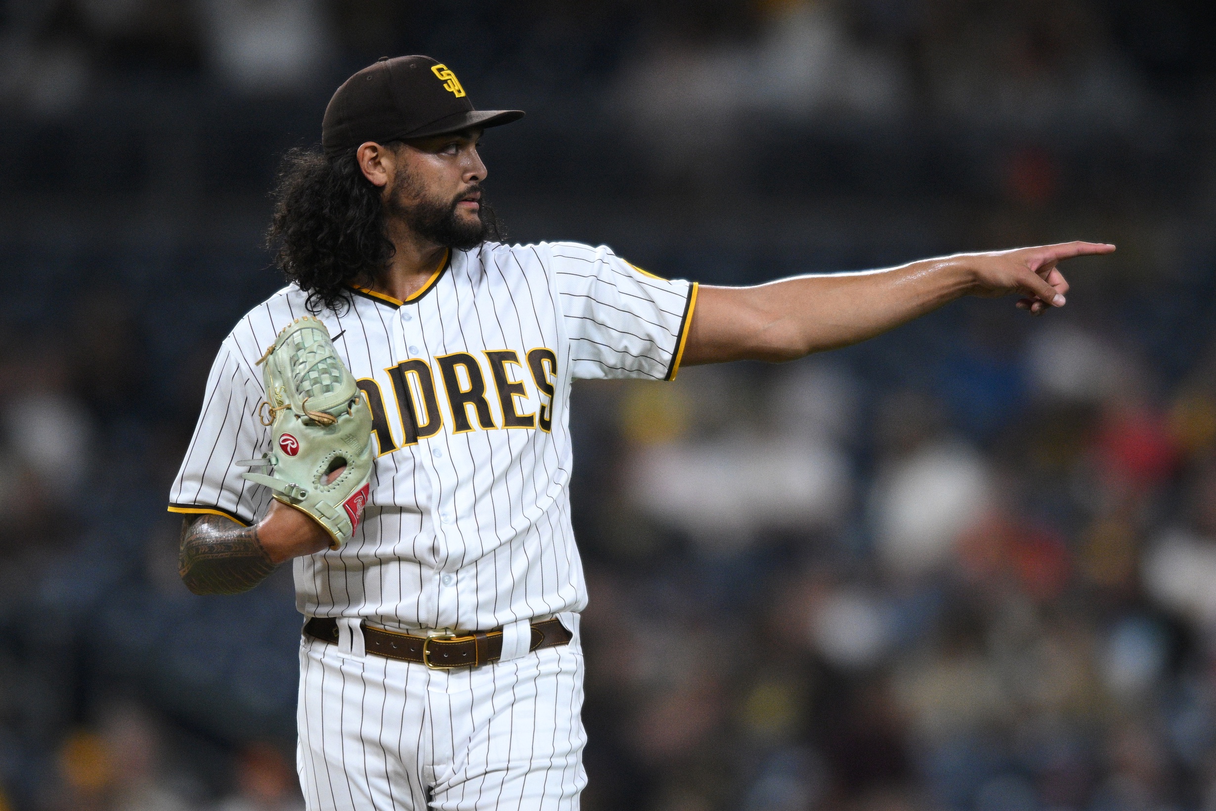 Former Padres Pitcher Signs Free Agent Contract With New York Mets ...