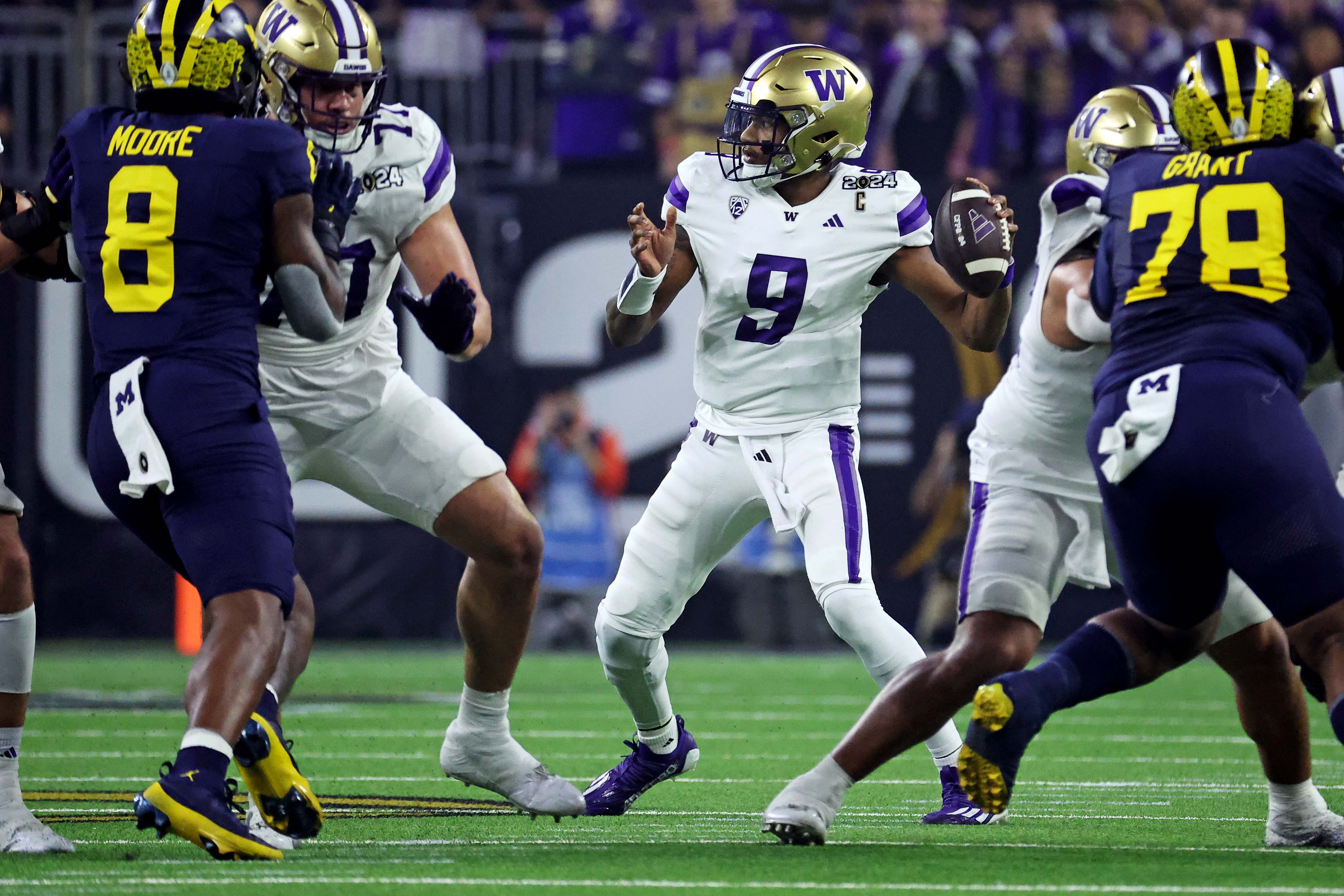 Seattle Seahawks Watch As Washington Huskies Fall To Michigan ...