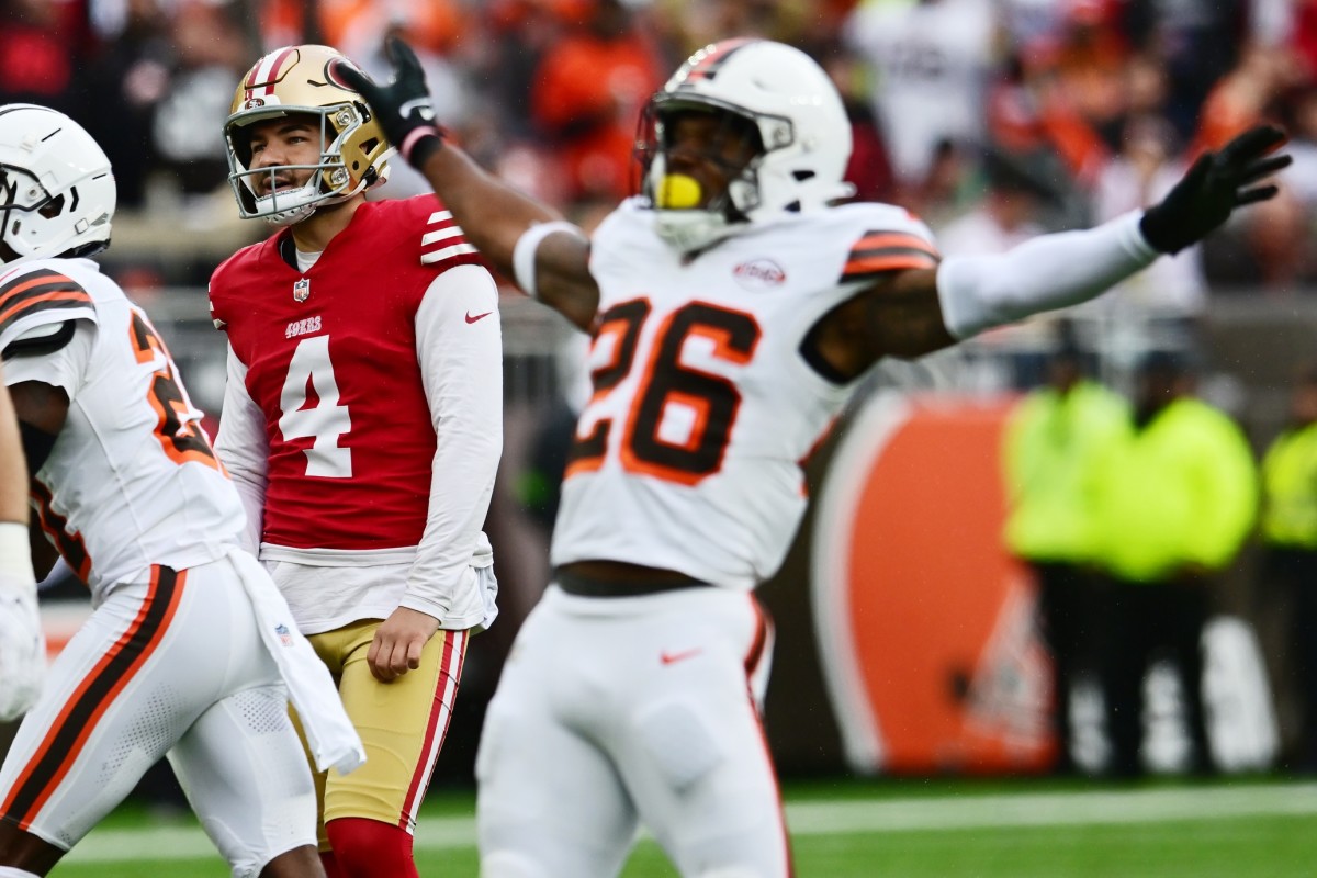 Oct 15, 2023; Cleveland, Ohio, USA; Cleveland Browns safety Rodney McLeod (26) celebrates after San Francisco 49ers place kicker Jake Moody (4) missed a field goal during the first half at Cleveland Browns Stadium. Mandatory Credit: Ken Blaze-USA TODAY Sports