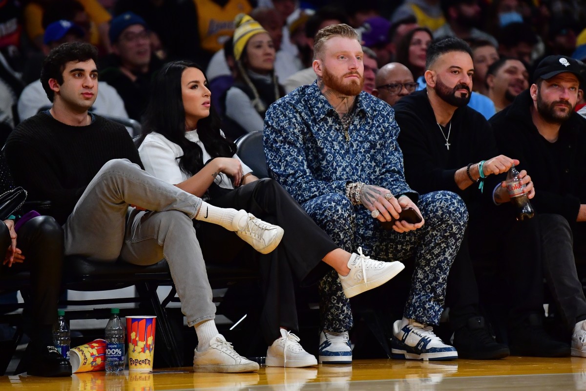 Las Vegas Raiders star Maxx Crosby and his wife attended a few NBA games last week and got to meet some of the league's best players.