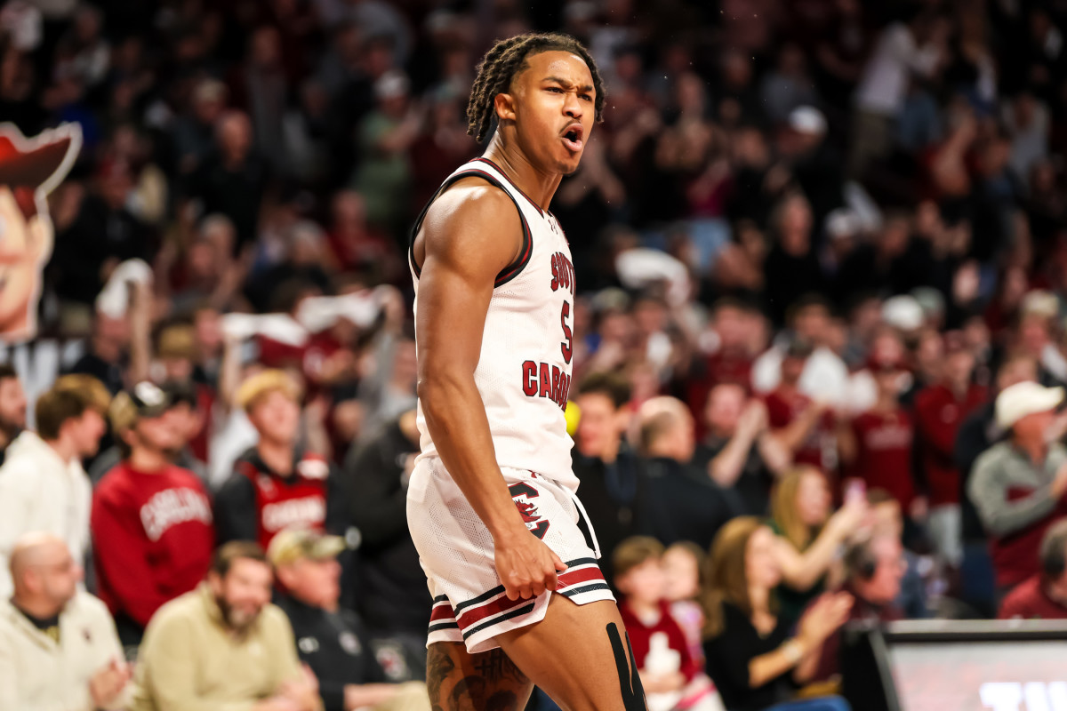 Meechie Johnson celebrating after making a play vs. Mississippi State (6th Jan., 2024)