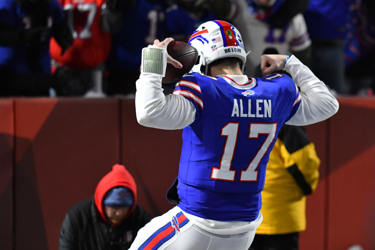 Buffalo Bills' Josh Allen 'Most Talented QB in History,' Says Former Player  - Sports Illustrated Buffalo Bills News, Analysis and More