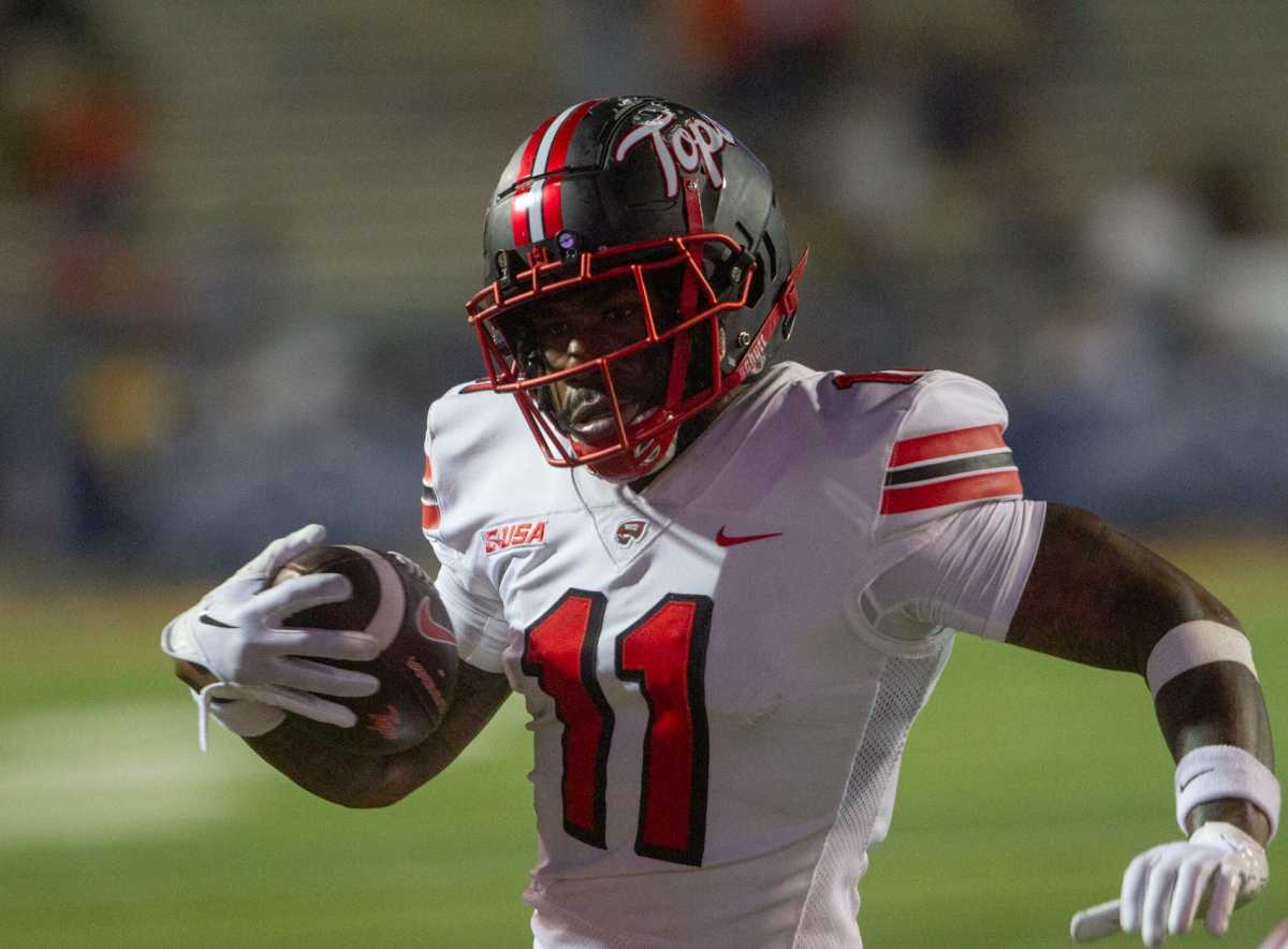 WKU's Malachi Corley runs in for a touchdown against UTEP on Nov. 4, 2023 at the Sun Bowl.