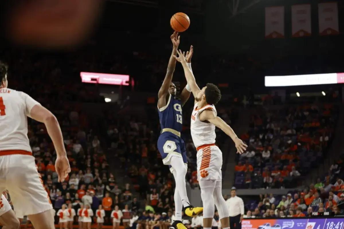 Georgia Tech guard Miles Kelly vs Clemson