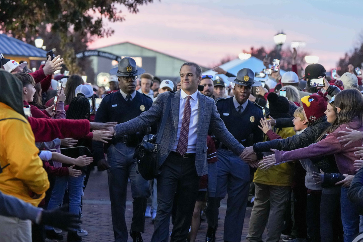 Shane Beamer leads the Gamecock Walk prior to their game against Clemson (25th Nov., 2023)