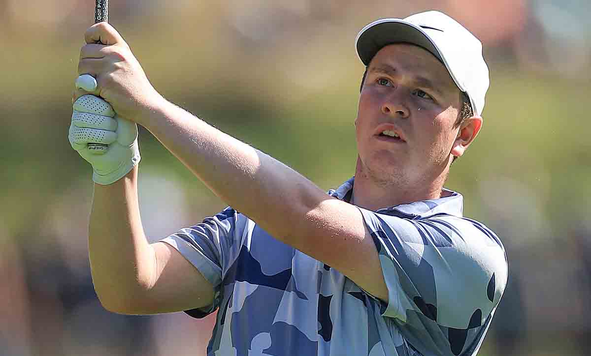 Robert MacIntyre of Scotland plays his second shot on the sixth hole during the second round of the 2023 BMW PGA Championship at Wentworth Golf Club.