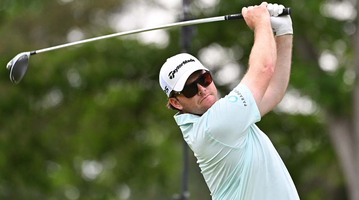 Harry Higgs plays a tee shot on the sixth hole during the final round of the RBC Canadian Open golf tournament. 