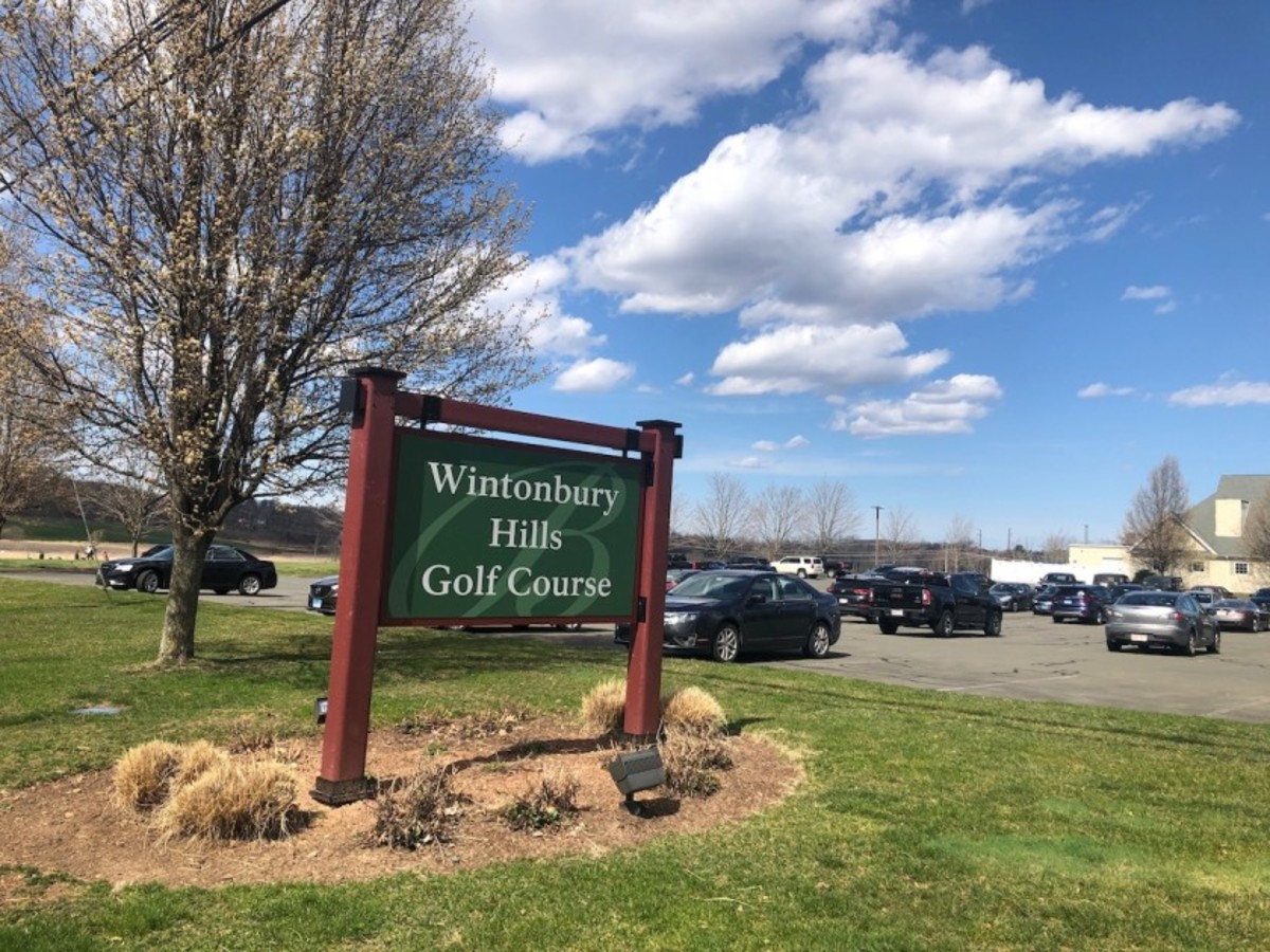 The parking lot at Wintonbury Hills Golf Course in Bloomfield, Conn., indicates that the course is doing a brisk business on recent weekday. Downstate in some places, the game faces a different reality.