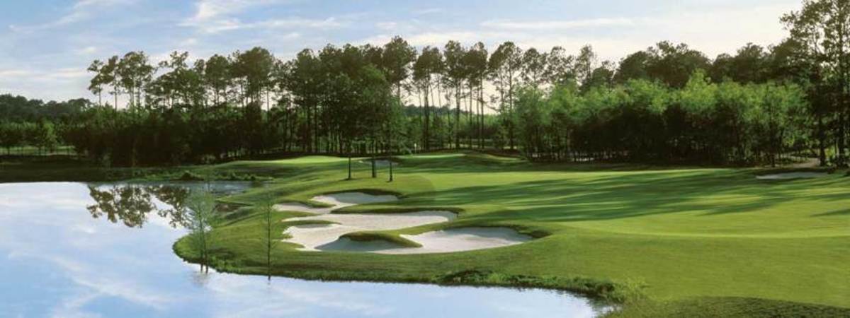 L'auberge Casino Resort's Contraband Bayou Golf Club, a Tom Fazio design, gives golfers a run for their money. 