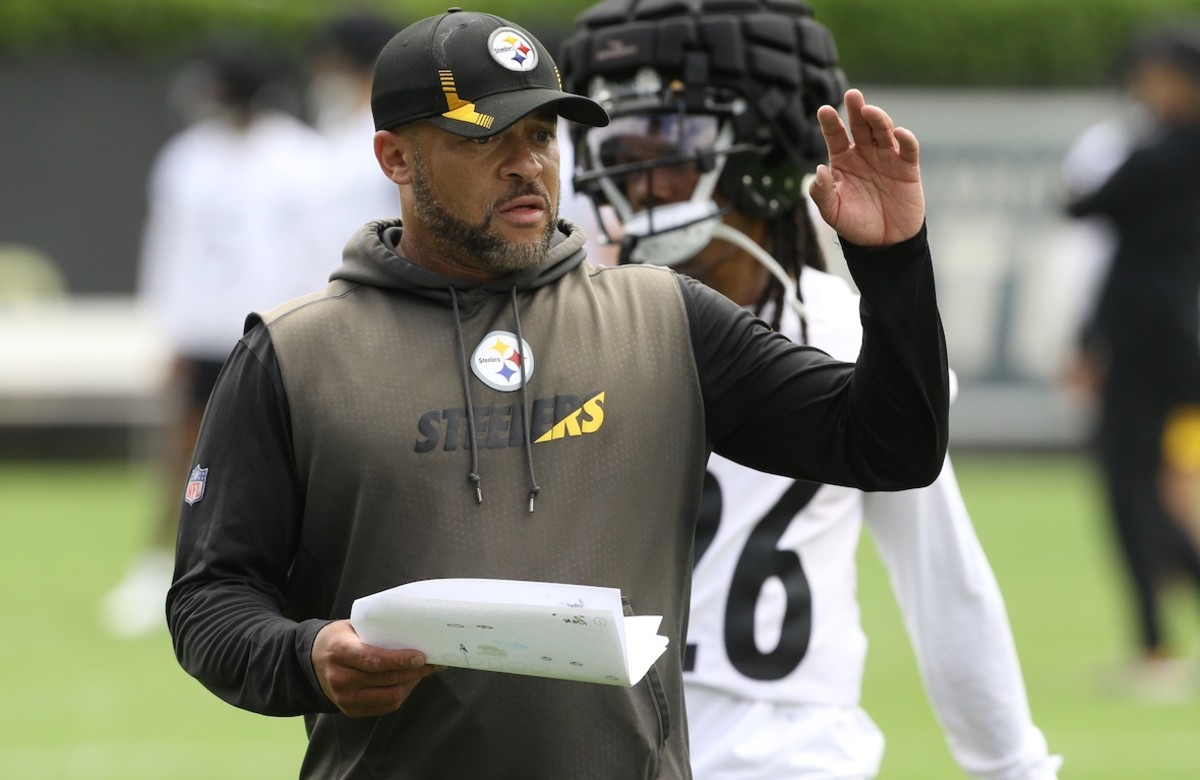 Pittsburgh Steelers Expecting Changes to Coaching Staff Sports