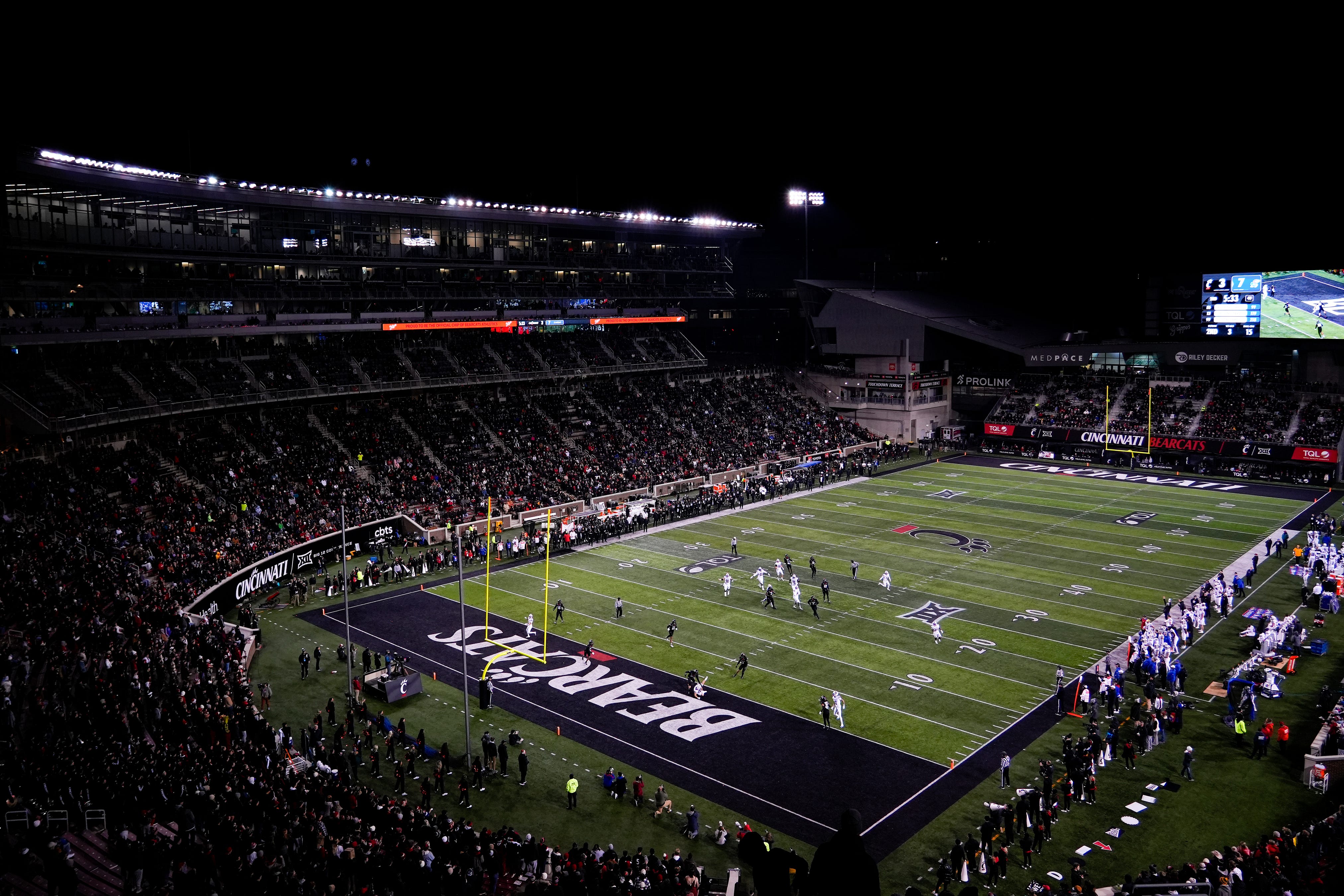 Cincinnati Bearcats Football Cracks Top Seven Schools For Three Star