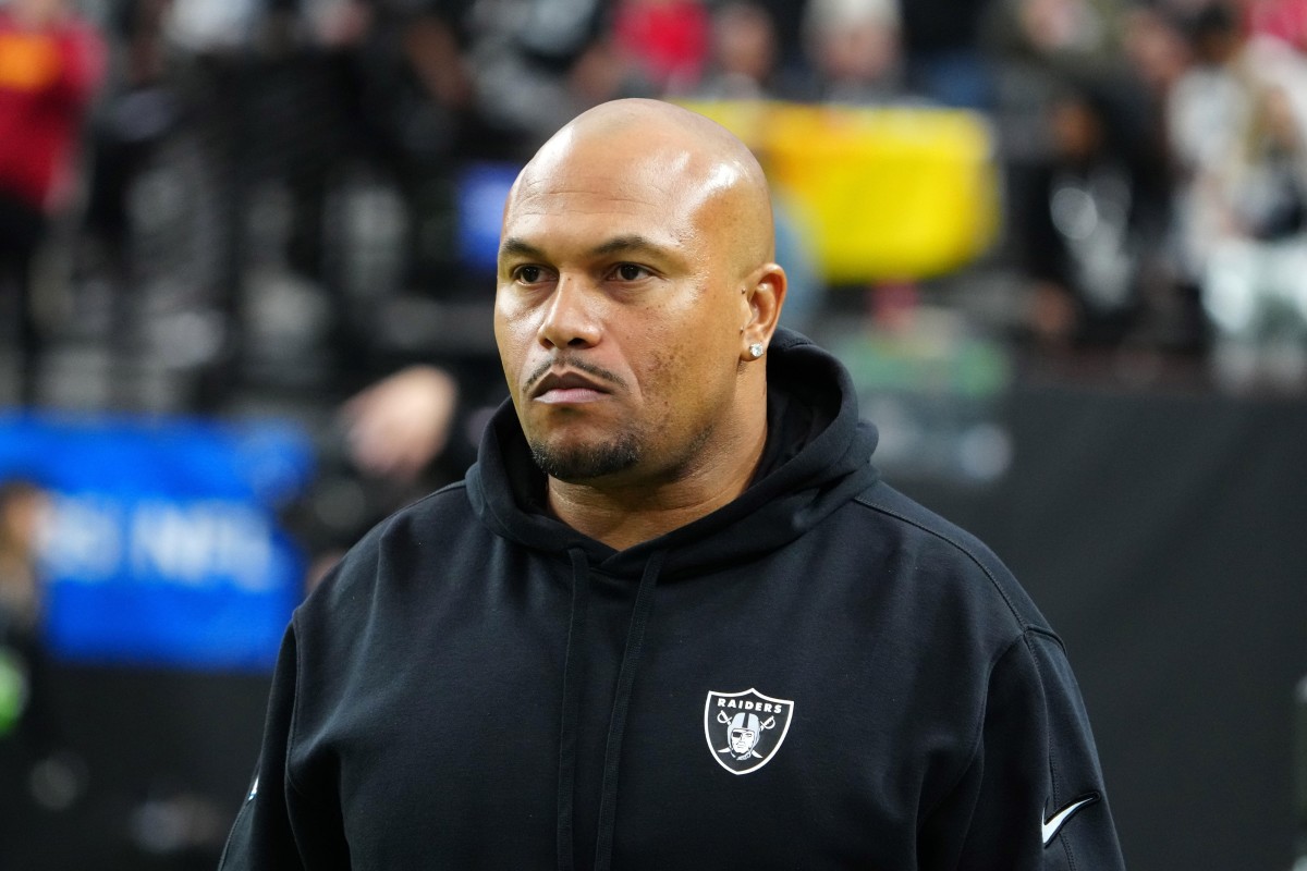 The Las Vegas Raiders made Antonio Pierce their permanent head coach, much to the delight of many players.