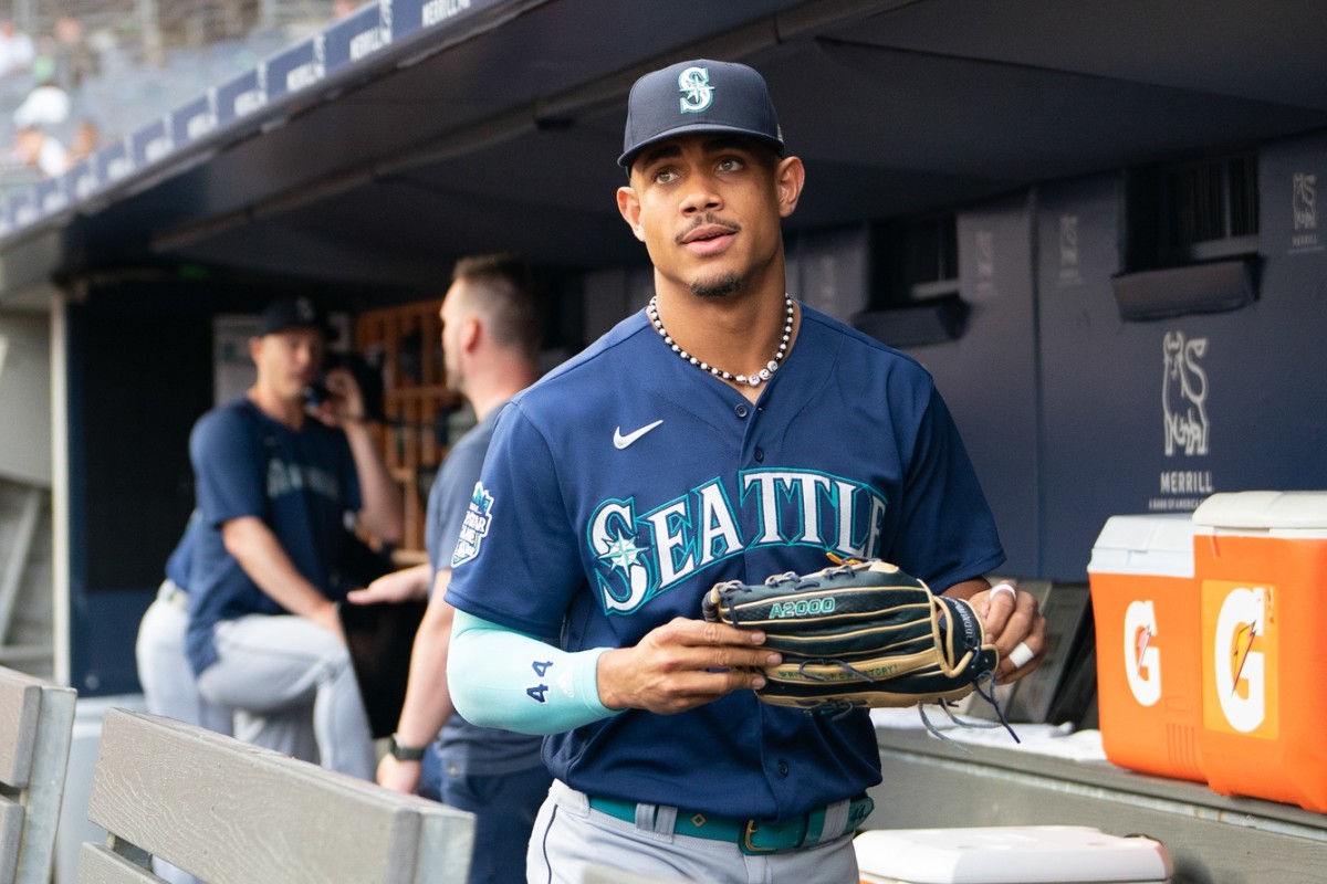 Seattle Mariners Star Gets Put on Big Scoreboard at NBA Game on Friday ...