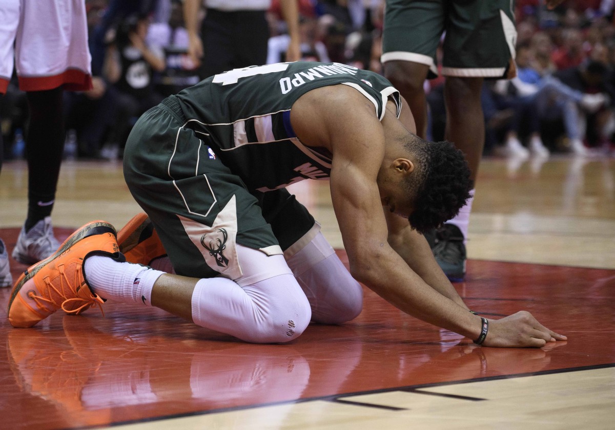 Giannis Antetokounmpo's Current Injury Status For Bucks-Pistons Game ...