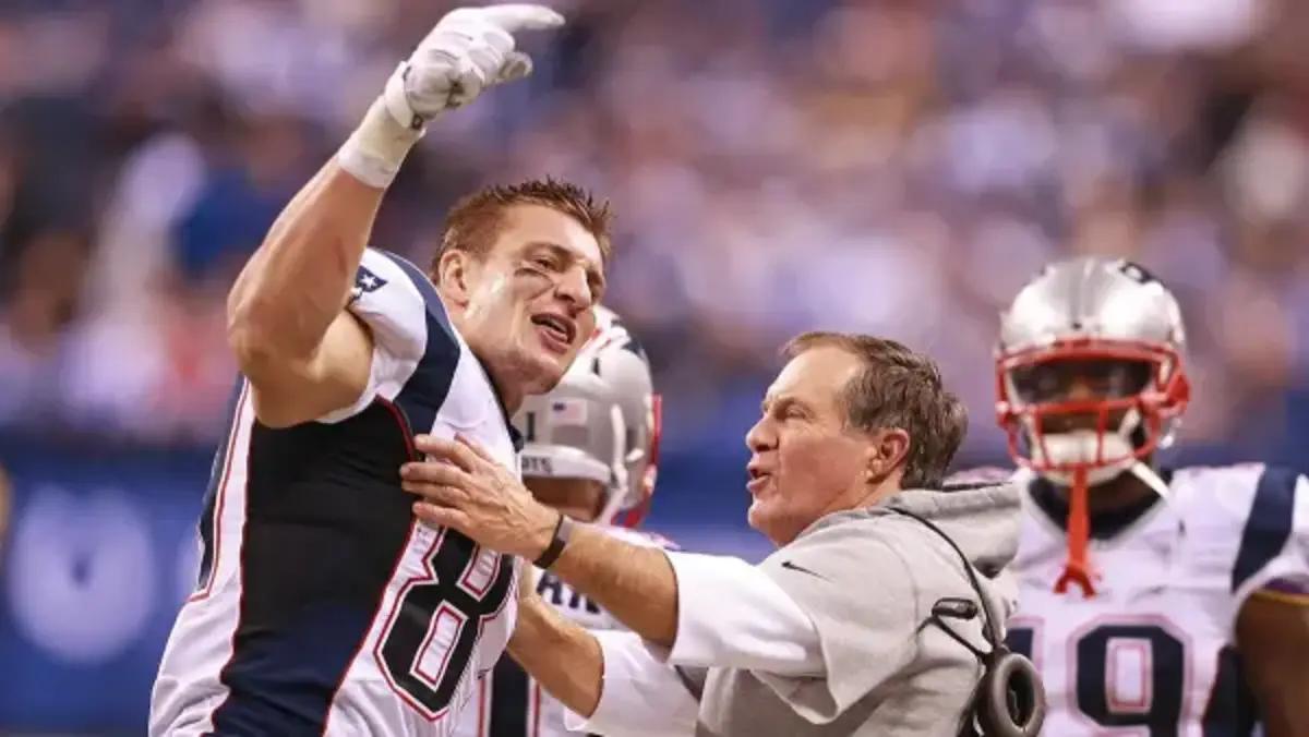 bill-belichick-rob-gronkowski