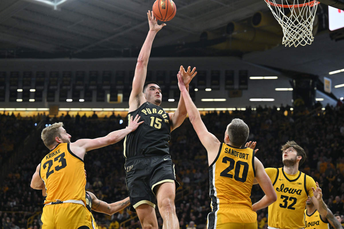 Big Ten Daily (Jan. 21): Zach Edey Records 3rd Straight 30-Point Double ...