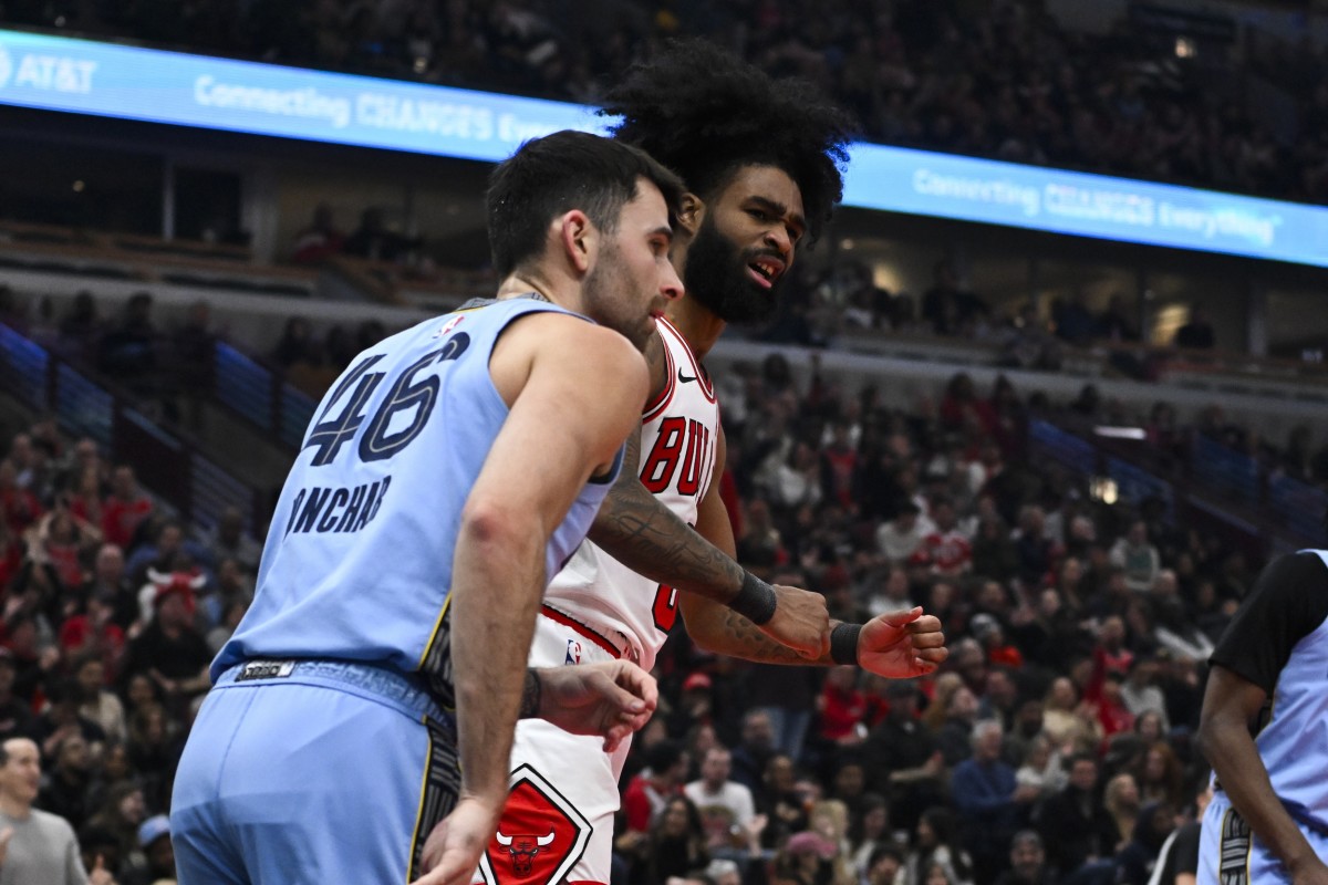  Chicago Bulls guard Coby White (0) reacts after a dunk against the Memphis Grizzlies 