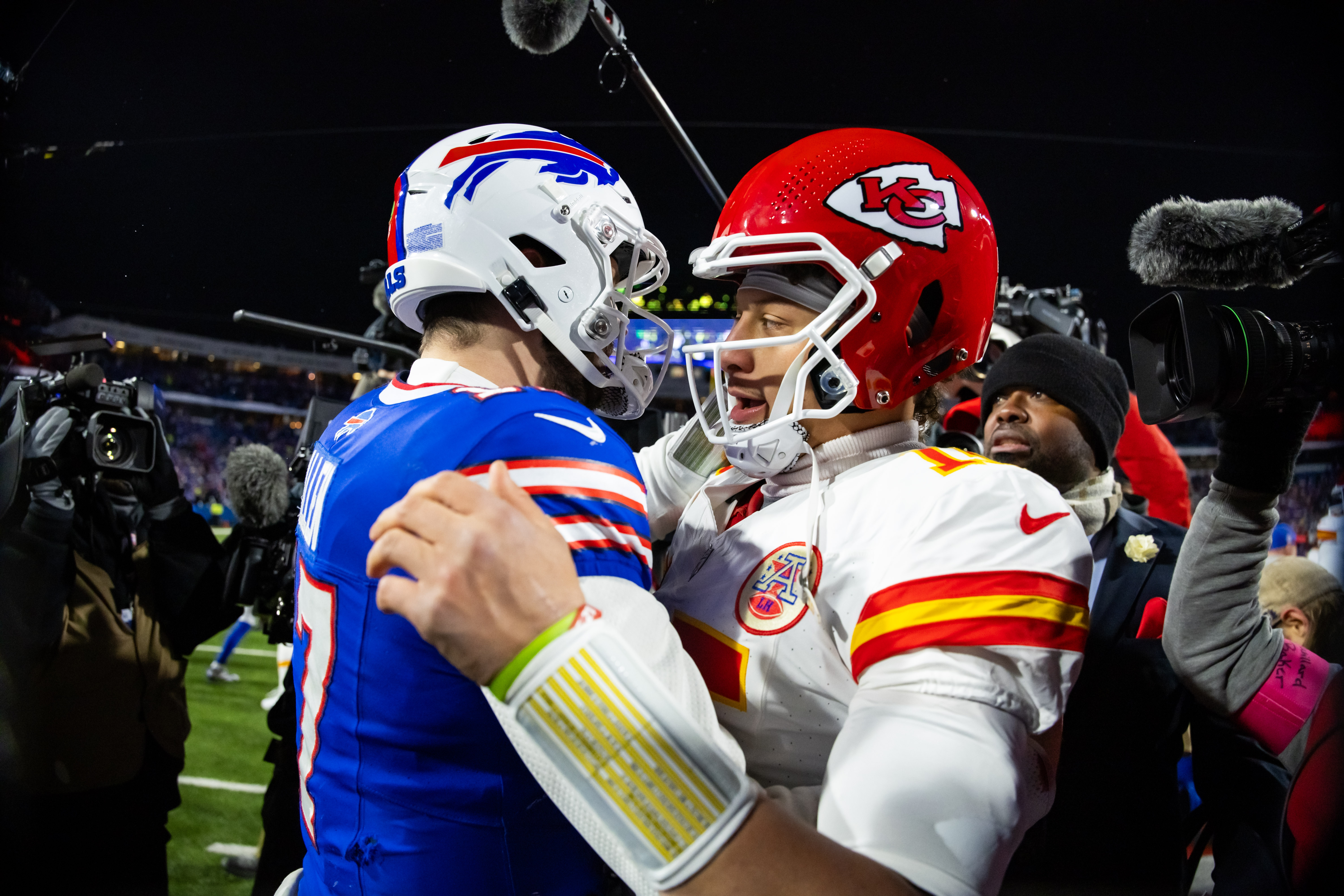 KC Chiefs vs. Buffalo Bills Sets Record for Most-Watched Divisional Playoff  Game Ever - Sports Illustrated Kansas City Chiefs News, Analysis and More