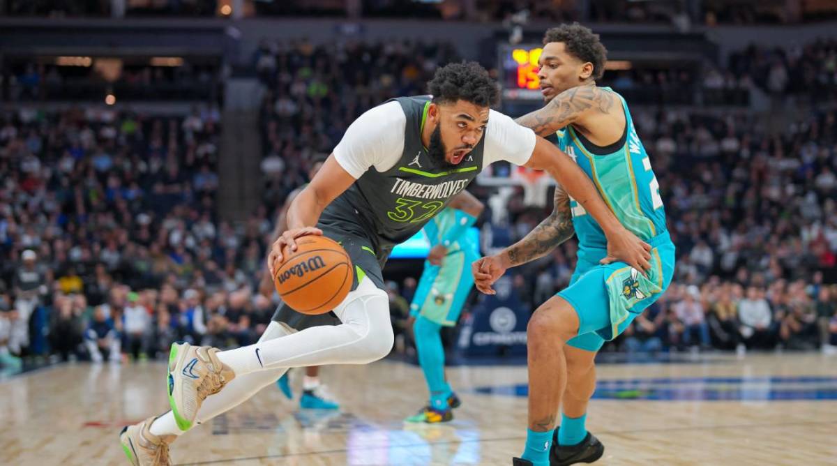 Karl-Anthony Towns, Minnesota Timberwolves vs. Charlotte Hornets