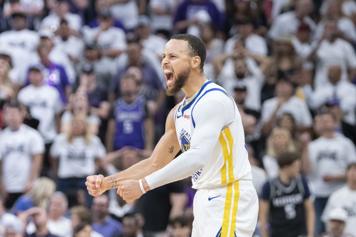 Steph Curry Made NBA History In HawksWarriors Game Fastbreak on