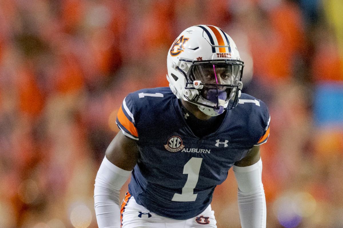 Auburn Tigers cornerback Nehemiah Pritchett (1) lines up against the LSU Tigers at Tiger Stadium.