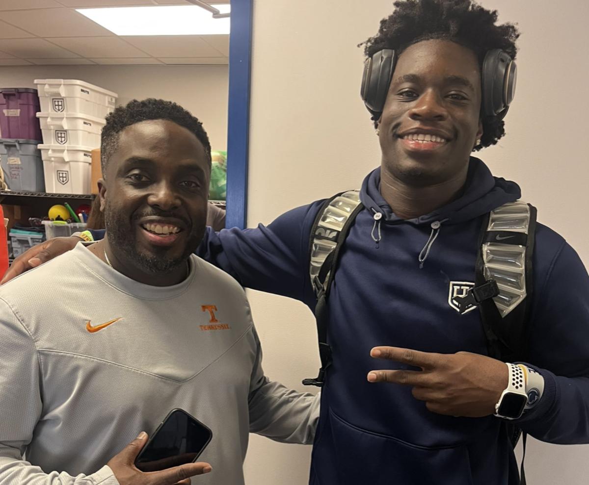 2025 4-star CB Onis Konanbanny with Tennessee Volunteers DC Tim Banks. (Photo courtesy of Onis Konanbanny)