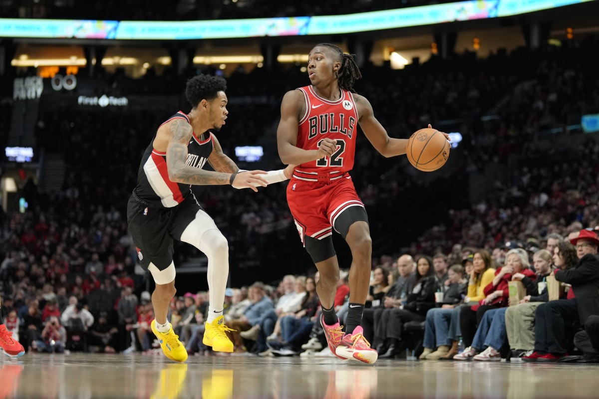 Ayo Dosunmu On Making A Game-clinching Triple Against The Portland ...