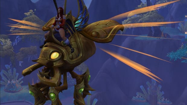 The Gold Regal Scarab mount in World of Warcraft: Dragonflight.