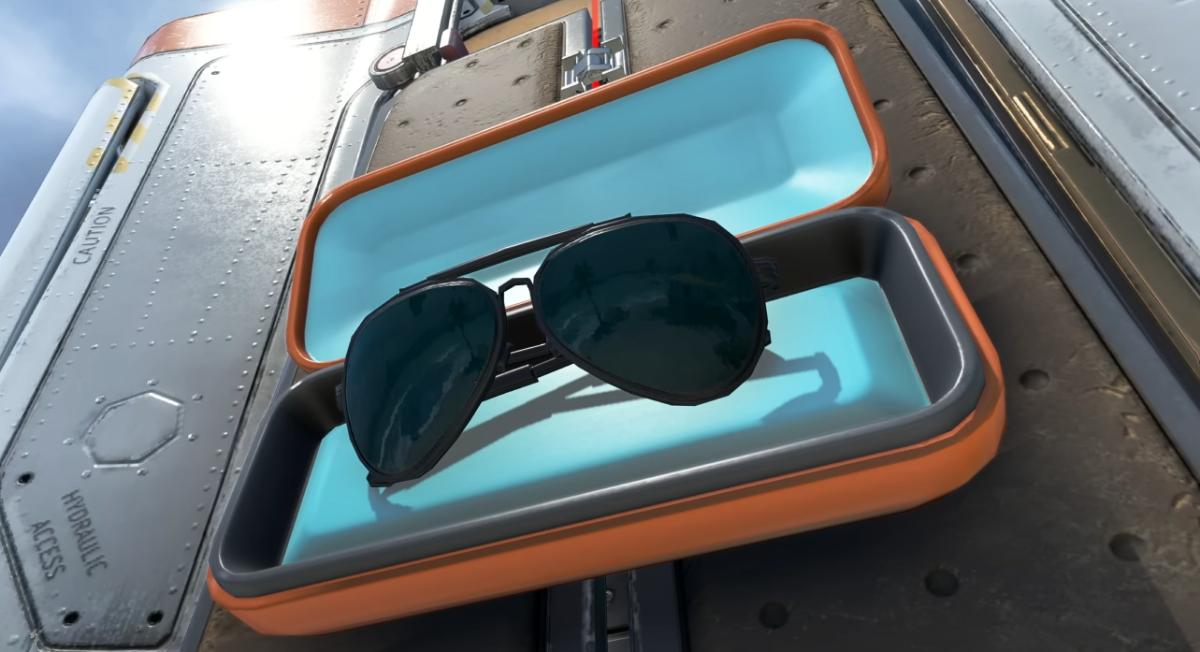 Sunglasses from a care package in Apex Legends for the new Heat Wave Limited Time Event in the Sun Squad Collection Event.