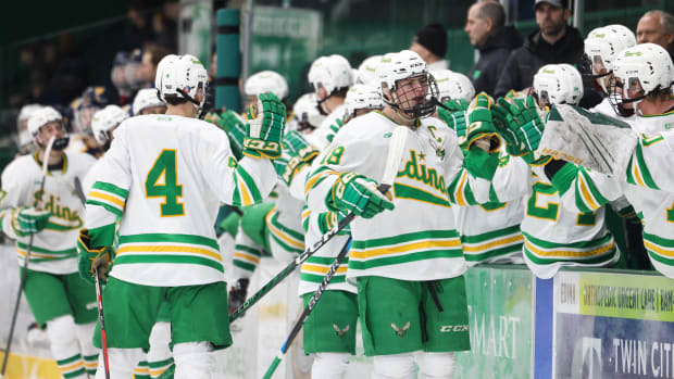 Wayzata vs Edina boys hockey Jan26-23 Jeff Lawler4