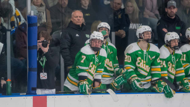 Edina vs Wayzata March1-23 Earl Ebensteiner29