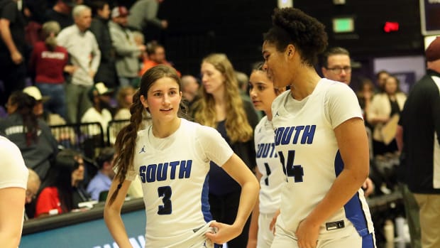 a South Medford Southridge 6A Oregon girls basketball quarterfinal 2024 Dan Brood 56