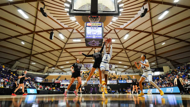 Jefferson Willamette 6A Oregon girls basketball quarterfinal 2024 Naji Saker-50