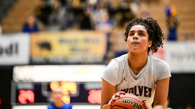 Barlow Tualatin 6A Oregon girls basketball quarterfinal Naji Saker -92