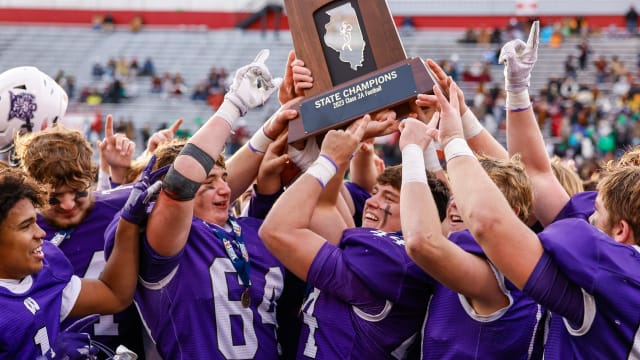 Wilmington defeats Athens to win 2023 Illinois 2A football championship